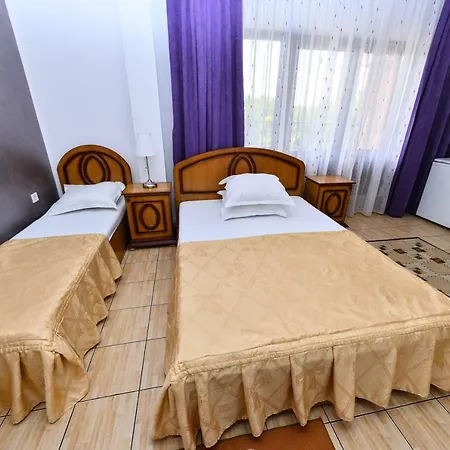 Eden Pensión Eforie Nord